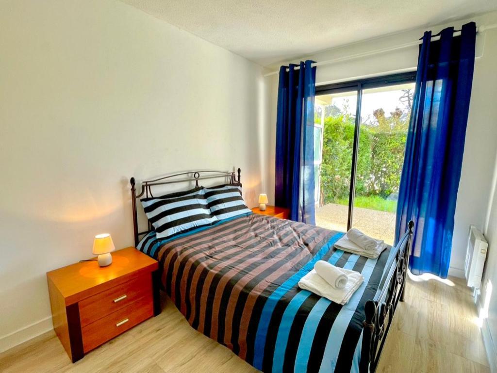 Charmant Rez De Jardin - 900M Plage De Pontaillac Apartment Royan Exterior photo